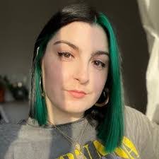 Vanessa Hebert's Instagram, Twitter & Facebook