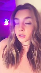 Ann Easterling's Instagram, Twitter & Facebook