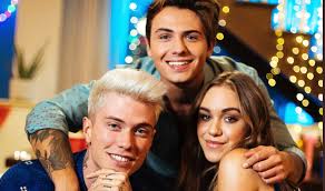 Benjamin mascolo è un cantante di 27 anni originario di modena, ex membro del duo benji e fede insieme a federico rossi. Chi E Shari Noiso Che Canta Con Benji E Fede Eta E Wiki