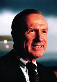 Former Wells Fargo CEO Richard Cooley dies at 92