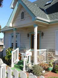 What is a small porch? Small Porch Designs Can Have Massive Appeal
