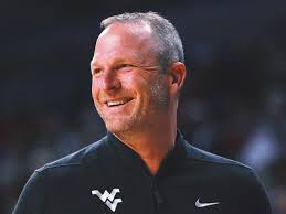 Indiana tabs West Virginia's Darian DeVries as new head coach