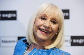 Raffaella carrà ⇽ back to. Raffaella Carra Muere A Los 78 Anos