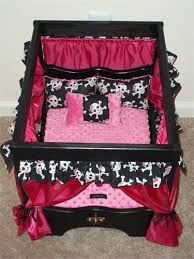 Skull Bedroom Furniture Hot Pink And Skull Luxury Canopy Bedroom Set Canopy Bedroom Sets Skull Bedroom Diy Dog Bed