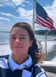 To that Handsome Man who loves me so much How do I look❤️🥀💕