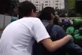 Nah, disitulah hal viral 16 menit 44 detik adik kakak di hotel ini menjadi perbincangan hangat di media sosial seperti di tiktok. Dua Laki Yang Mesra Di Atas Motor Ternyata Kakak Adik Penyebar Video Viral Menyesal Semua Halaman Gridoto Com