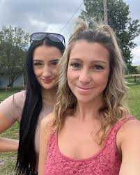 Michelle Moen (@michelleemard) • Instagram photos and videos