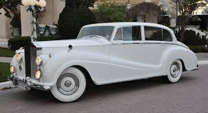 Find a timeless classic or vintage car on turo to use as your wedding car and make your big day as memorable as possible. Rolls Royce Phantom Wedding Car Hire