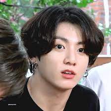 Jungkook nangis saat v sakit di bandara. Run Bts Ep 104 Gif Bts Y Jungkook Jungkook Cute Jeon Jungkook Bts Jungkook