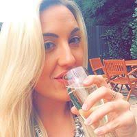 Nina Wakefield (ninawakefield)