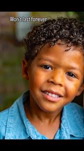 There’s a kind of magic in this season of life—where giggles are loud,  shoes are optional, and cuddles fix everything.@magichourportrait