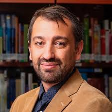 Hablando con ELIAS: Entrevista cLínica con Inteligencia Artificial para la  Simulación