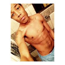 Donovan Solomon's Instagram, Twitter & Facebook