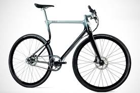 フレーム自体がサスペンション 自転車通勤者向けのアーバンバイク urwahn えん乗り 自転車 アーバン バイク