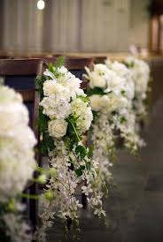 Duke Alumni S Chic All White Wedding In North Carolina Church Flowers Church Wedding Decorations Aisle Church Aisle Decorations
