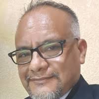 100+ perfiles de «Erasto»