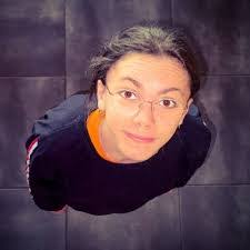 Tara Schweiger's Instagram, Twitter & Facebook