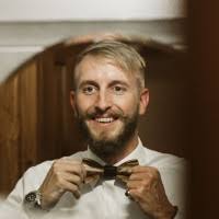 100+ "Vašek" profiles