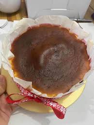 Given its overly dark and cracked surface, this dessert could be easily mistaken for a baking situation gone wrong. Basque Burnt Cheesecake 6 Inches Food Drinks Baked Goods On Carousell