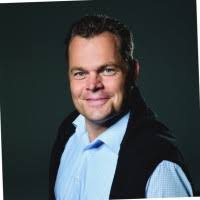 100+ "Thomas Bau" profiles