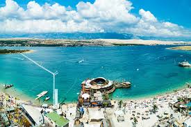 The beach zrće is the most popular beach in novalja, but in croatia as well. Zrce Beach Partyurlaub In Kroatien