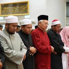 Mengenangkan ustaz ebit derma tab untuk yang memerlukan, aku teringat lah zaman adik bongsu aku sekolah menegah dalam 10 tahun lepas. Support Ds Najib Tun Razak Home Facebook