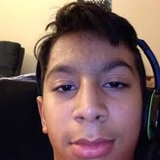 Oliver Rodgers (@Dynamite_Waffle)