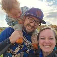 The marching arts community lost a true original over the weekend with the  passing of Allan Dekko. Though he didn't march with Santa Clara Vanguard or  Phantom Regiment, you'd never know it—he