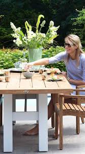 Gartentisch In Modernem Design Aus Holz Und Aluminium Gartentisch Vintage Brown Den Tisch Yasmani Von Hartman Andere Gartentische Gartentisch Garten Teak