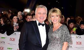 Eamonn holmes is 60 years old and he has been in the broadcasting industry for 40 years. What Is Eamonn Holmes S Net Worth This Morning Presenter S Wealth Revealed Daily Mail Online