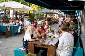 Venez célébrer le lancement de l'été et de ses festivités. Actievoerende Horeca Gooit Dinsdag De Terrassen Open De Gr Noordhollandsdagblad