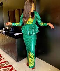 Bazin #senegalese african modern styles must have for african divas. Top Chic Modeles Bazin A Tout Chic En Pagne Facebook