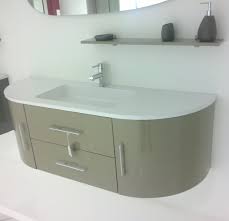 Scegli il lavabo giusto, bagnoshop ti offre un'esposizione di oltre 1500 lavabi divisi per tipologia e stile, acquista online in tutta sicurezza, garanzia soddisfatti o rimborsati. Arredo Bagno Mobile Red Da 140 Cm Con Specchio E Mensola
