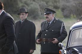 Ποδαρικό στη νέα ημέρα προβολής της εκπομπής έκανε ο γιώργος σουξές. O Giwrgos Soy3es Apokalyptei Gia Tis Agries Melisses Ti Leei Gia Ton Proysalh Kai Tis Aderfes Stamirh Zappit