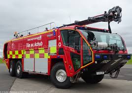 Cardiff Airport Fire Rescue Service Oshkosh Striker Yj16lhr Fire Rescue Cardiff Airport Fire Service