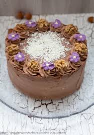 Kuchen rezepte ohne milch ei und gluten kuchengotter. Kleine Kuchen Nussschichttorte Mit Buttercreme Und Marzipan Kleiner Kuchen Schokoladen Buttercreme Kuchen