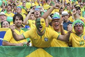 Famous for its football (soccer) tradition and its annual carnaval in rio de janeiro, salvador, recife and olinda. Le Bresil Par Amour Du Football Vision Du Monde Bynativ