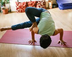 Ever wondered what yoga mat thickness you should start with? 5 Best Yoga Mats For Beginners Go Mammoth