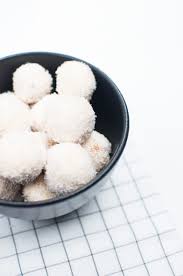 Kokos Biskuit Schneeballe Vollgut Gutvoll Schneeballe Rezept Kokoskekse Schneeball