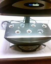 The great things about this small garden kitchen appliance are that it will easily fit anywhere you put it, you can grow almost anything in it, and it's affordable. Ubernoob Aerogarden Lowryder Rollitup