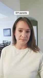 Karen Slevin's Instagram, Twitter & Facebook