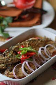 Ikan tenggiri masak lemak cili api via dari dapur maklong: Ikan Kembung Masak Asam Masam Manis