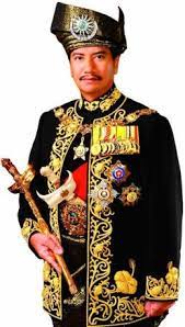 Baginda merupakan putera sulung daripada 12 orang adik beradik kepada ke bawah duli yang maha mulia sultan ismail nasiruddin shah ibni almarhum sultan zainal abidin dan yang mulia tengku tengah zaharah binti almarhum tengku omar. Malaysian Rotating Monarchy Faisal Jeber S Weblog