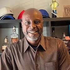 Amazon.com: Anna Augusto: books, biography, latest update