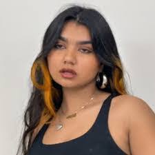 Lela Malone's Instagram, Twitter & Facebook