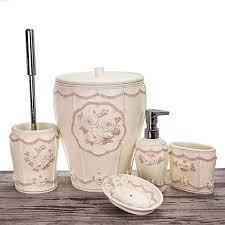 Koli içinde 6 adet mevcutur. Banyo Seti Bes Parca Fiyat 164 90 Cop Kovasi Sivi Sabunluk Sabunluk Dis Fircalik Klozet Fircasi Siparis Dm Whats Banyo Setleri Banyo Aksesuarlar