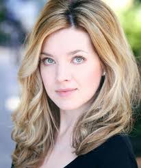 Evie Wray's Instagram, Twitter & Facebook