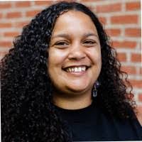 Karina Roman's Instagram, Twitter & Facebook