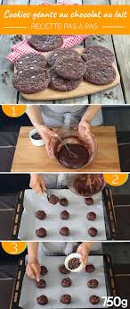 Recette Cookies Geants Au Chocolat Au Lait En Pas A Pas Recette Chocolat Au Lait Chocolat Cookies Recette