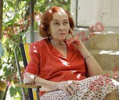 Sanda taranu era prezenta cotidiana si ubicua de care sufletele noastre aveau nevoie. La ÈuetÄ Cu Sanda ÈÄranu Confesiunile Unei Vedete Din Timpul ComuniÈtilor Evenimentul Zilei